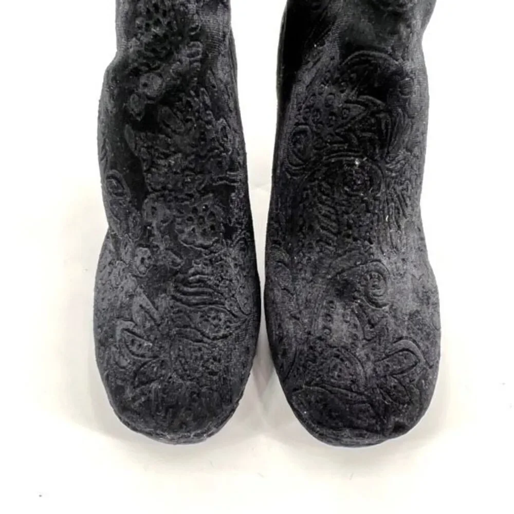 Kensie Black Velvet Floral Emeline Block heel boot bootie size 8.5 Platform Goth